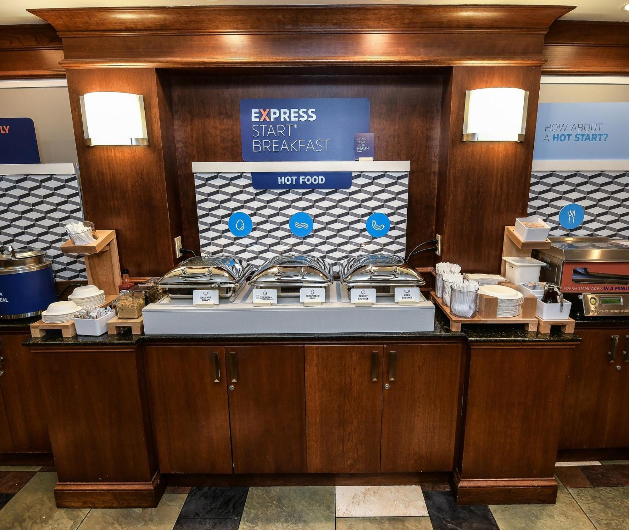 Holiday Inn Express Hotel & Suites Grand Forks By Ihg Zewnętrze zdjęcie