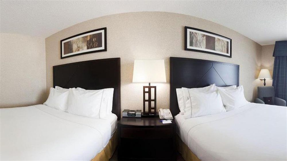 Holiday Inn Express Hotel & Suites Grand Forks By Ihg Zewnętrze zdjęcie